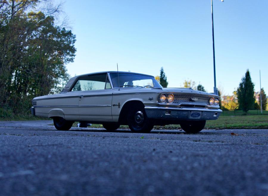  Ford Galaxie 500 Club Victoria (63) 1963 года  (фото 1 из 61)